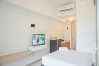 Modern and Homey Studio Tokyo Riverside Pik 2 Apartment - 2-Star