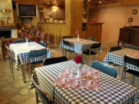 Xenonas Drimos Hotels in Karpenisi