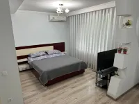 Hotel Lidia Hotels near The Triumphal Arch