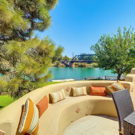 Dock & Charming Train Sounds! Riverside Retreat