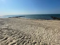 5-Min Walk to Beach, 2 Cottages, Fire Pit, Pet Friendly