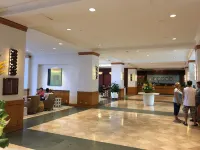 Ilikai by Luana Hawaii Vacation Rentals - Motels