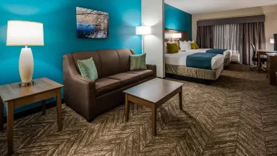 Best Western Plus Bolivar Hotel  Suites