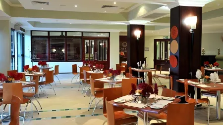 Cresta President Hotel