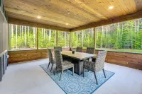 Brantingham Home: ATV & Snowmobile Trails On-site! - Homestays