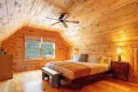 Secluded w/ Deck Views, Hot Tub, & Ping Pong Hudson in the Berks by Avantstay