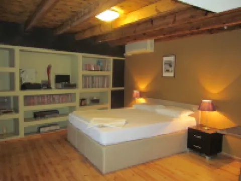 Attractive Greek House with Private Pool Near Sea & City Center