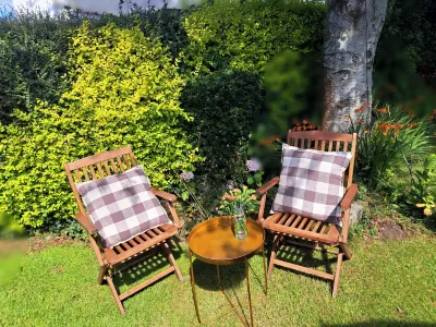 Beautiful and Cosy Pod Saintives Hotels in 