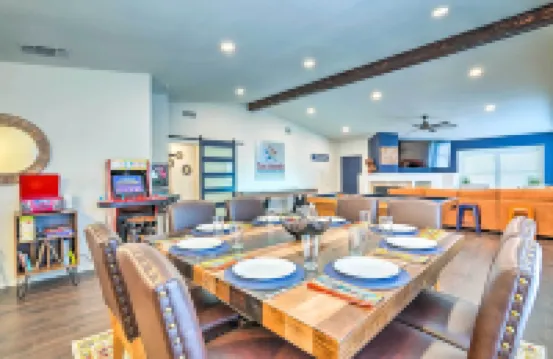 帶熱水浴缸和街機遊戲的聖安東尼奧之家!