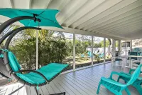 Tropical Waterfront Home Central Location! - Parking
