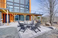 Custom Windham Mtn Villa w/ Pool, Theater & Views! - parking