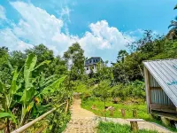 Deru Air Cafe & Campground Sentul Hôtels à : Sukamakmur