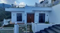 Villa Aufia Hotel dekat Puncak