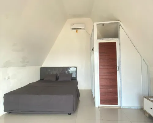 OSANNA BEACH RESORT Hotele w: Wonogiri