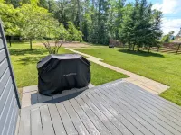Cozy 4-Bedroom Lake House with Private Boat Dock on the Chain of Lakes!