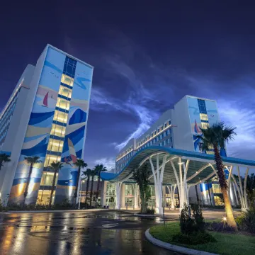 Universal’s Endless Summer Resort – Surfside Inn and Suites