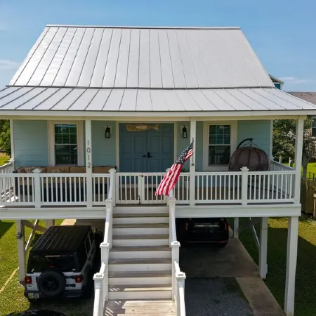 Escape to Coastal Comfort at Sperm Whales and Mermaid Tails!!