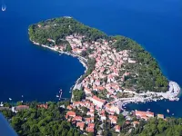 Rooms & Apartments Barišić فنادق في Mlini