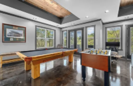 Helen TreeTop Lodge:  Rustic Luxury/Breathtaking Views/Ultimate Amenities