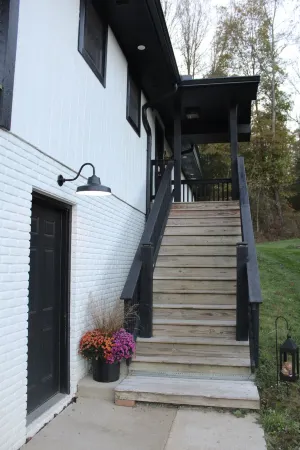 Beautiful 3 bedroom/4 bathroom house near Atwood Lake with stocked pond Отели в г. Кэрролл