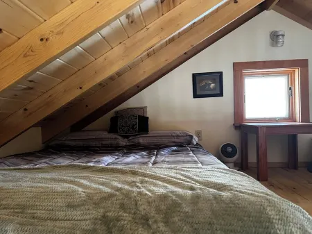 Serene Cabin Retreat