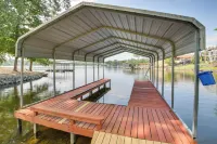 Private Pool Lakefront Home in Hot Springs!