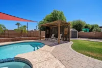 Picacho Pool House - NO Cleaning or Extra Guest Fees