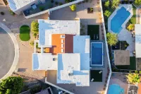 El Dorado by Avantstay Luxe 4BR w/ Pool, Putting Green, Fireplace Near Kierland