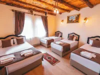 Turbel Cave House - غرفة مطلة على الجبل