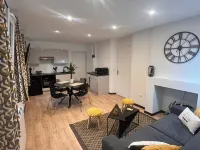 "Le meublé apartment with unlimited jacuzzi near Mont-Saint-Michel Hotels in Avranches