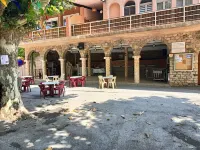 Comfortable mobile home rental Hotels in Les Arcs