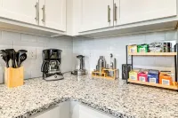 2 Mi to Shore: Newly Built Surfside Beach Gem - Beach