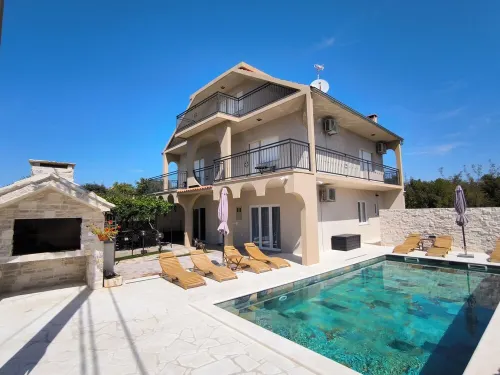 Villa Marta Hotels in Čista Mala