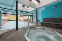 Eagle Point Resort - Hot Tub