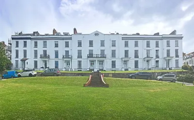 Adelaide Cove, Georgian elegance with modern comfort Hotels near Harbour