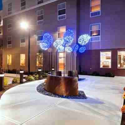 Hampton Inn Lewiston/Auburn Hotel Exterior