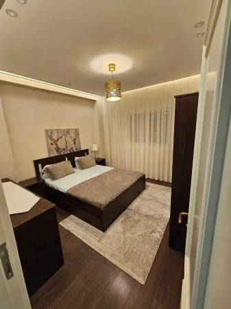 Apartment with garden Отели рядом с достопримечательностью «Университет Октобер 6»