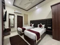 Hotel Opal Courtyard