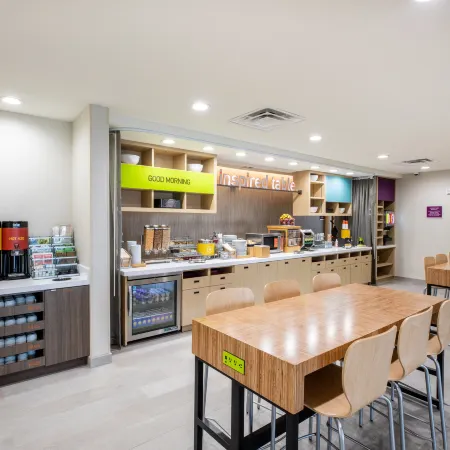 Home2 Suites by Hilton Houston IAH Airport Beltway 8 Отели рядом с достопримечательностью «Торговый центр Greenspoint»