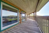 Panoramic Mtn Views: Spacious Tennessee Home! - Hot Tub