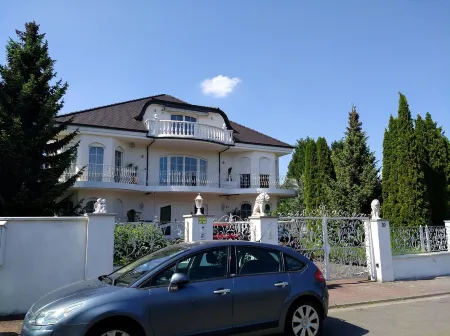 Near University Hospital Homburg