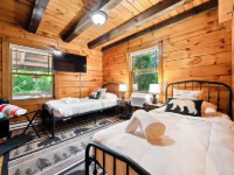 Riverfront Cabin with Cedar Wood Hot Tub, Dry Sauna, and Dock Hotels in Halfmoon