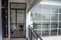 Sherine s Apartment - Panadura, Sri Lanka , A Home away from Home