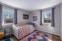 Shanti/Peace Home & Garden Hotels in Bailey's Crossroads