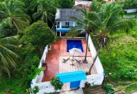 Tropical 3 BR/3 BA beach Villa w pool, WiFi, & AC in beautiful Santa Veronica!