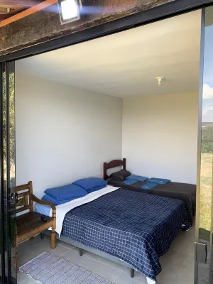 Casa Vista da Serra Perto de Trilhas, Cachoeiras e em Contato com a Natureza