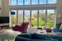 By Nature’s Way Hotels in Warminster