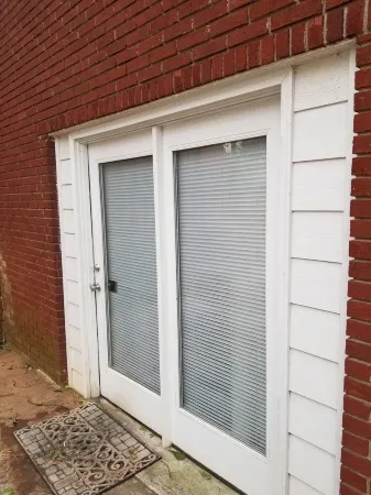 Sisterdog's Apartment Отели рядом с достопримечательностью «Delta Flight Museum»