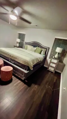 Spacious 5-Bedroom Retreat in Spring with Private Pool