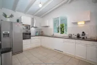 the horizon villa offers you a magnificent sea view